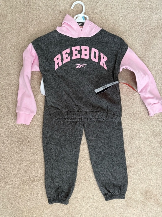Reebok Other - Reebok Girls Charcoal & Pink Sweatshirt Jogger Set
